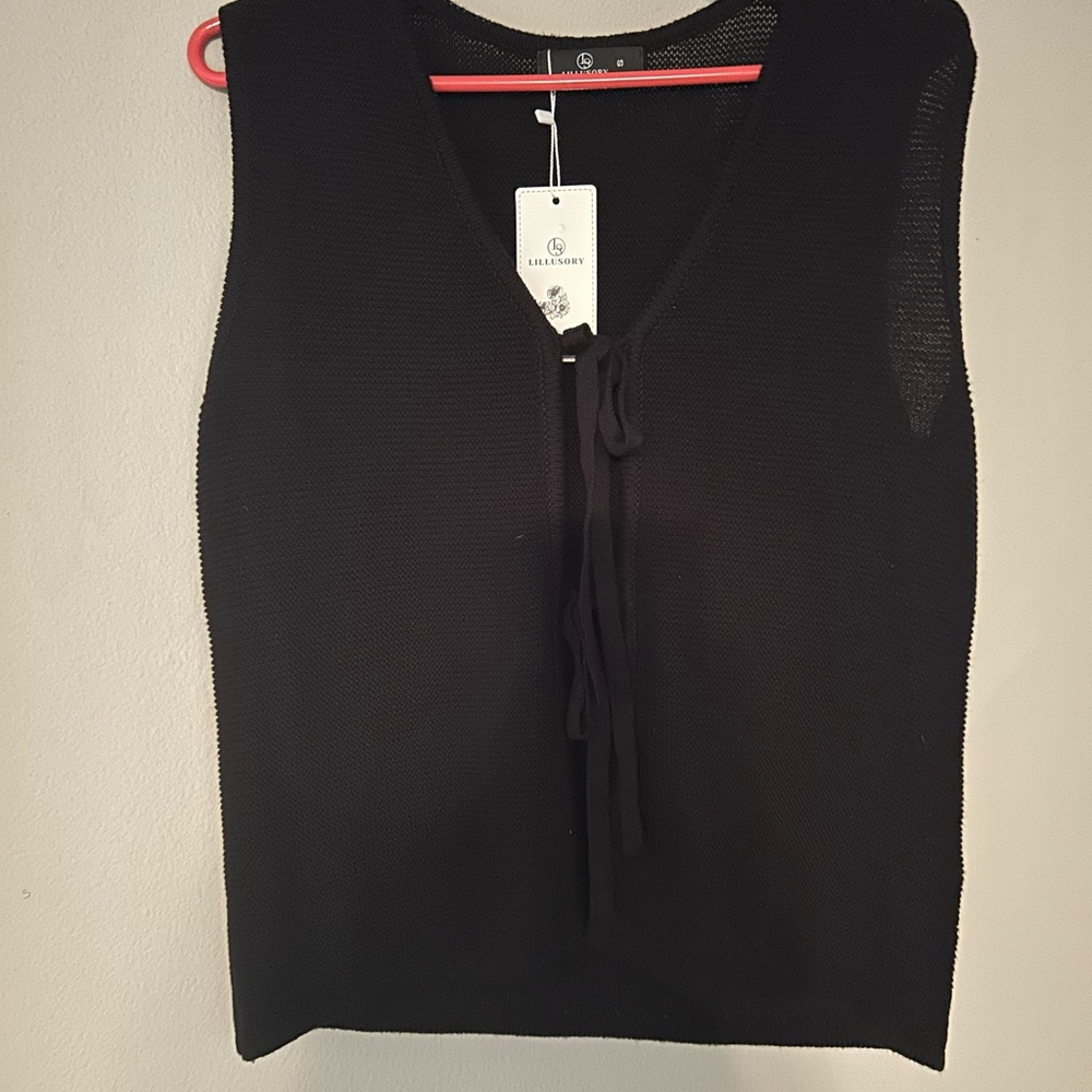 Black Knit Tie-Front Sleeveless Vest